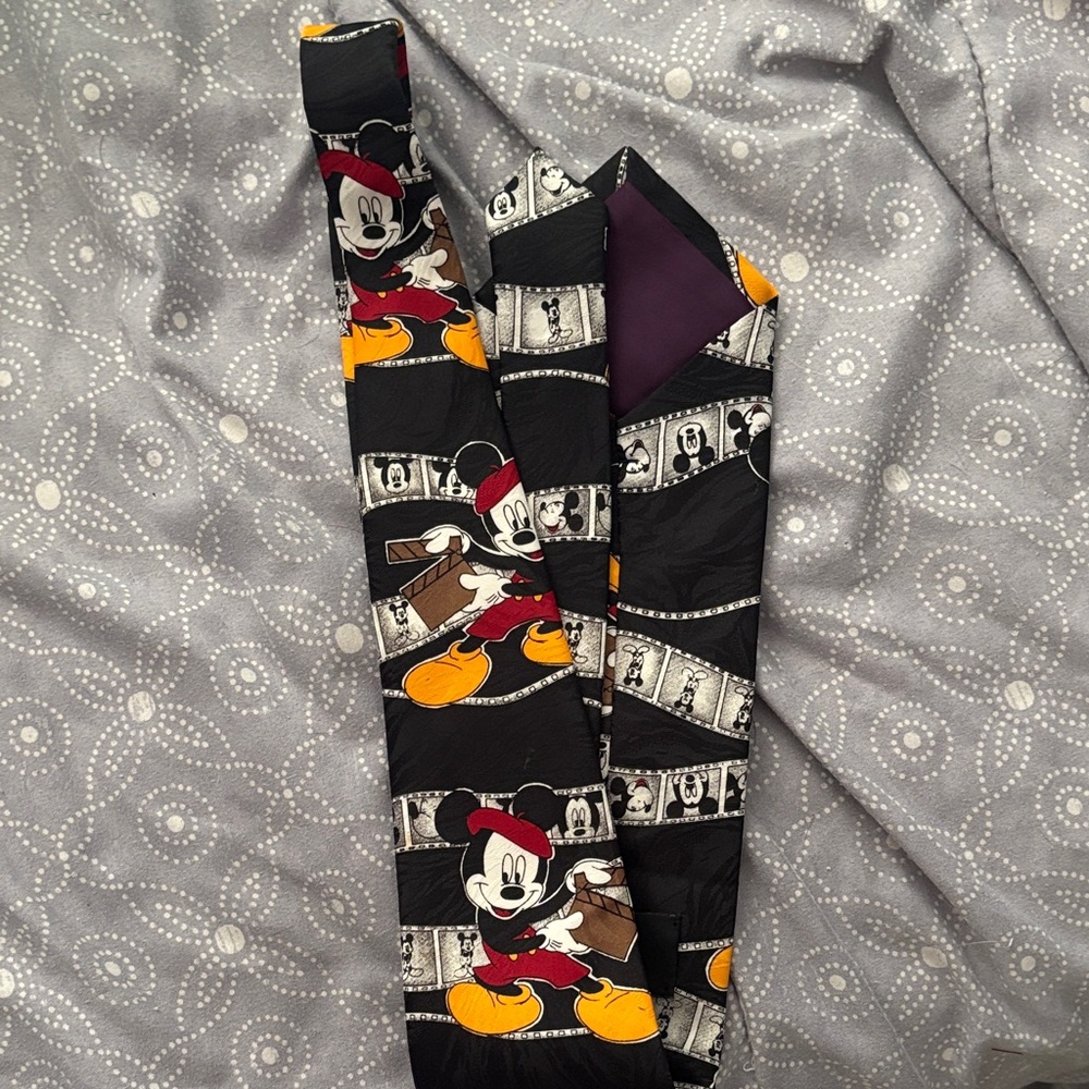 Vintage Disney Mickey Mouse Collector Men’s‎ Necktie Director Mickey Unlimited